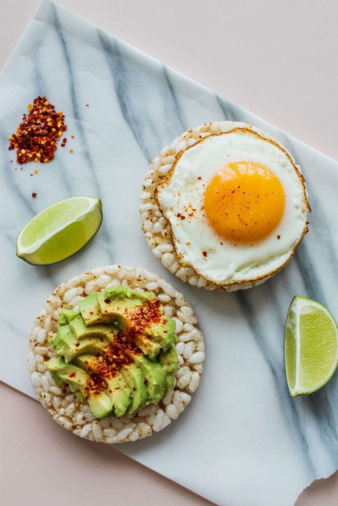 Rice Cakes with Avocado