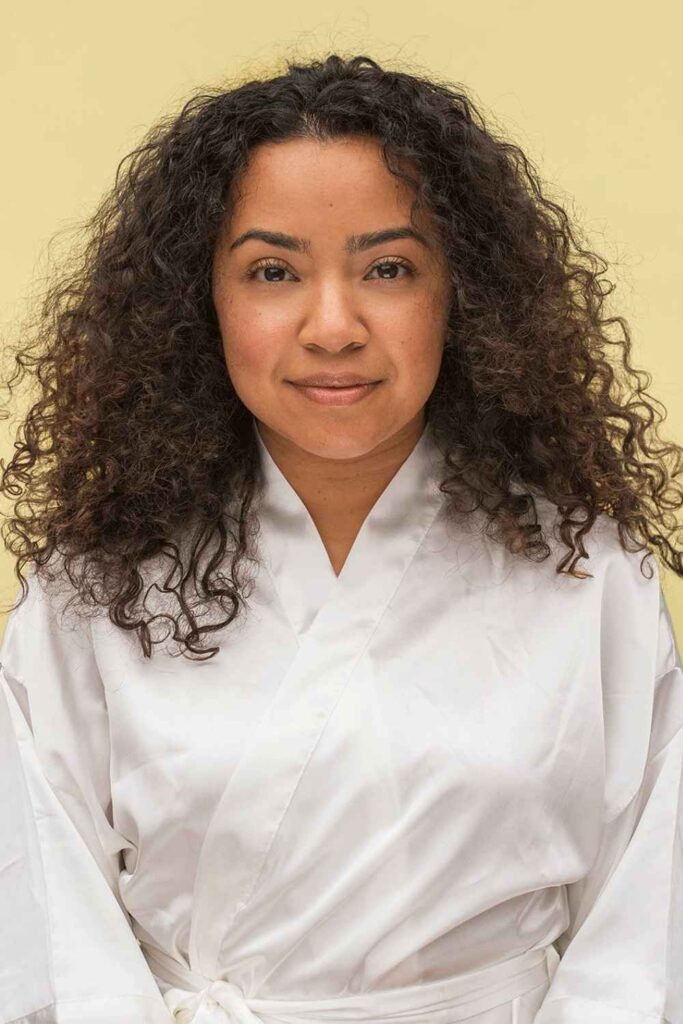 30 The Ultimate Guide to Best Wavy Hair: Types, Routines, Hairstyles & Haircuts 4 Best Shampoo and Conditioner for Wavy Hair