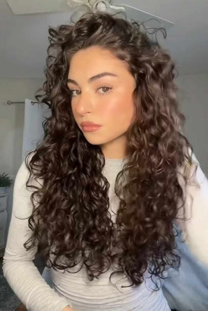 30 The Ultimate Guide to Best Wavy Hair: Types, Routines, Hairstyles & Haircuts 3 The Best Wavy Hair Routine for Healthy, Defined Waves